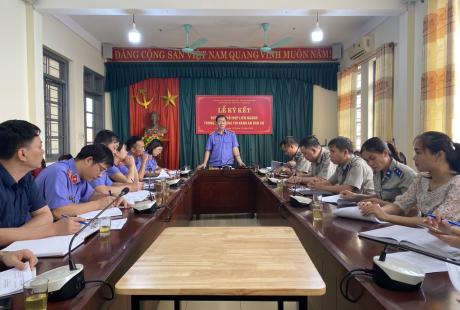 VKSND tỉnh Bắc Giang phối hợp với Ủy ban MTTQ cùng cấp tiến hành trực tiếp kiểm sát hoạt động thi hành án dân sự, hành chính tại Chi cục THADS huyện Lục Ngạn
